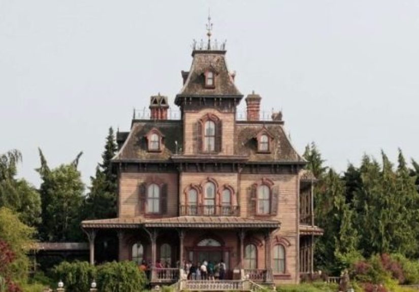 10 Curious Places Where Corpses Were Discovered