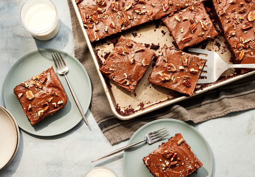23 Best Potluck Desserts to Feed a Crowd