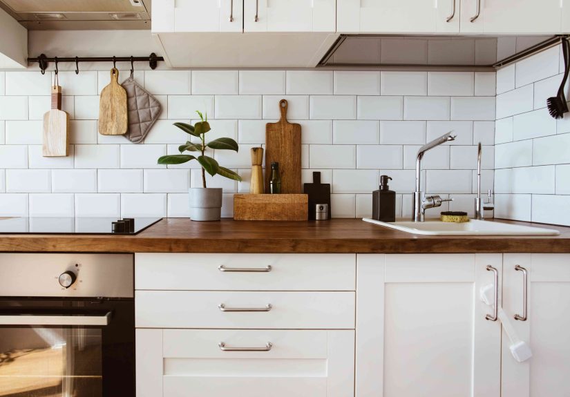 6 Reasons Why Your Kitchen Is Messy All the Time, According to Organizers