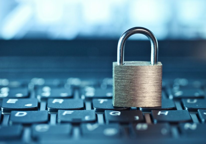 How Crossposting From Instagram to Facebook Could Impact Your Privacy