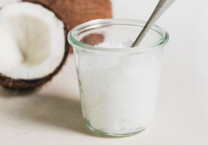 How to Eat Coconut Oil, and How Much Per Day?