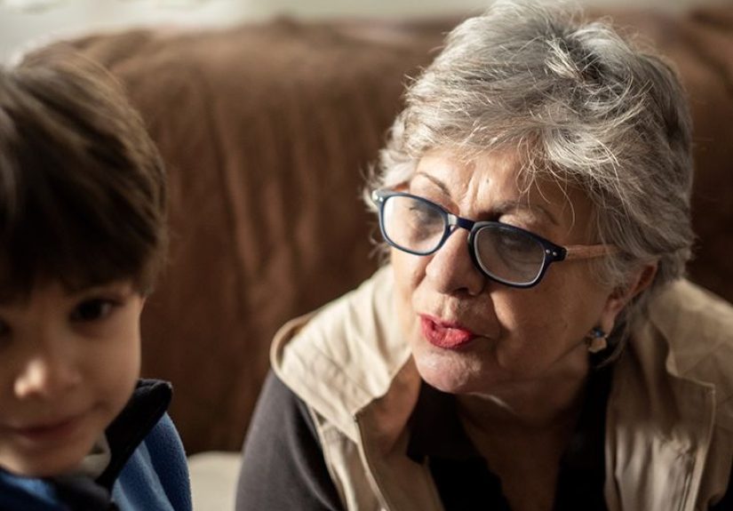 Age-related macular degeneration (AMD): Symptoms, treatment