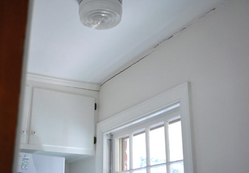 How To Fill A Wall Crack So It Doesn't Come Back