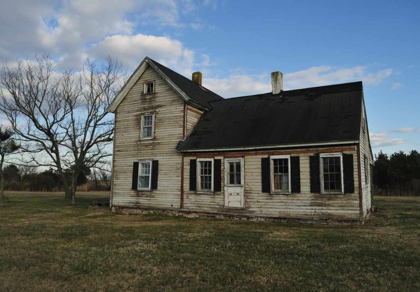 Offer Strategy When Buying a House That Needs Work