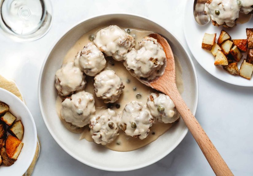 German Meatballs in Gravy (Konigsberger Klopse) Recipe
