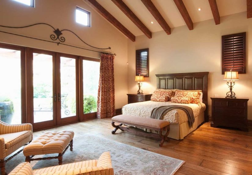 How to Make a New Home Look Vintage