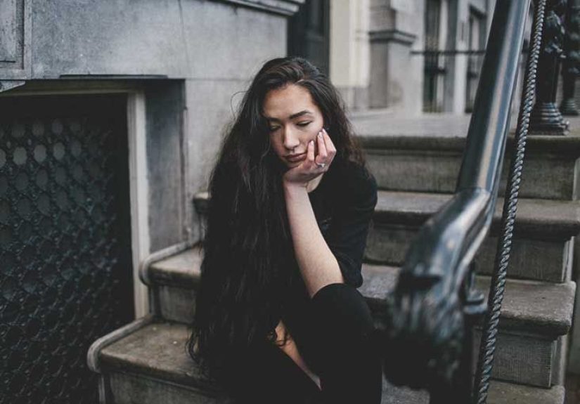 Symptoms of Depression in Women: Types and Causes