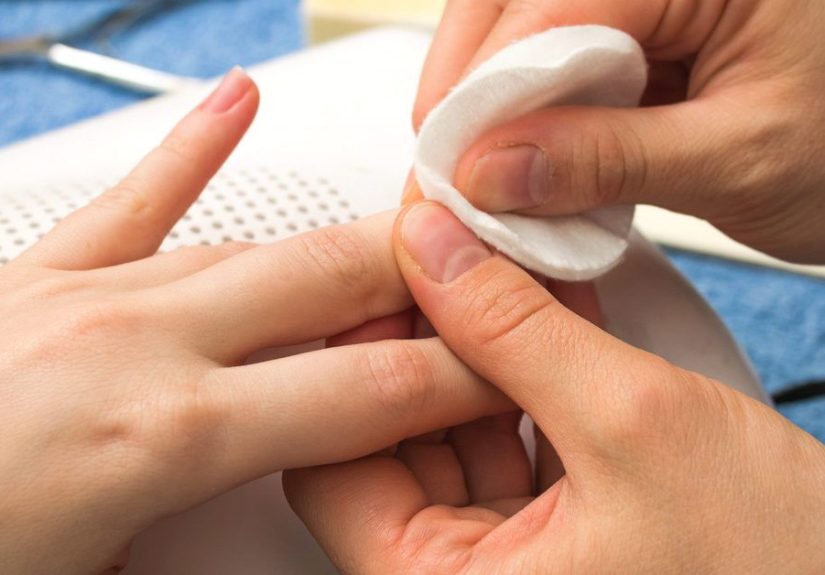 Tea Tree Oil for Nail Fungus: How-To, Effectiveness, Safety