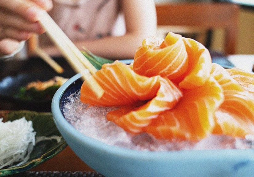 Which foods can help with mania and depression?