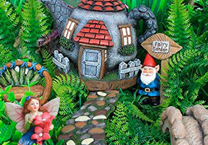 10 Enchanting Fairy Garden Kits