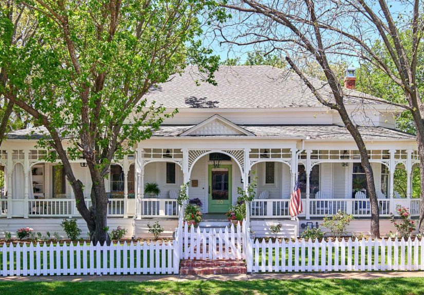 37 Curb Appeal Ideas for the Best Front Yard on the Block