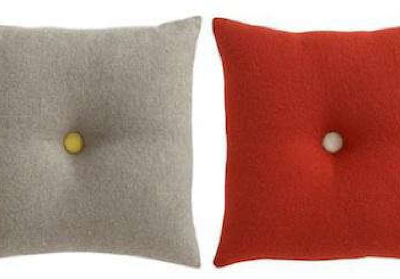 Accessories: High/Low Button Pillows