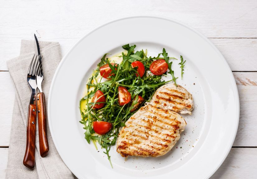 Calorie Deficit for Abs: Calculations and Diet Tips