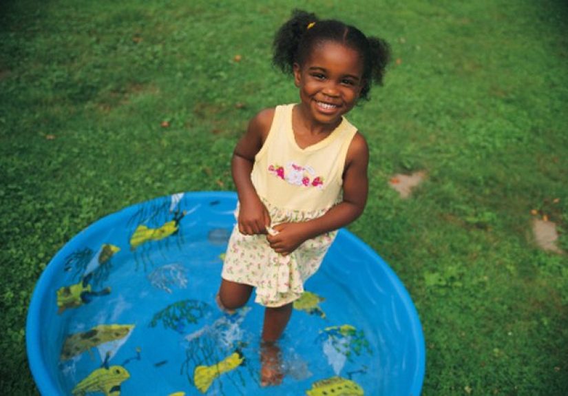 How to Recycle Plastic Pools