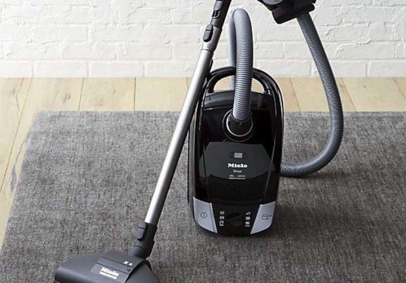 Miele S6270 Onyx Canister Vacuum Cleaner