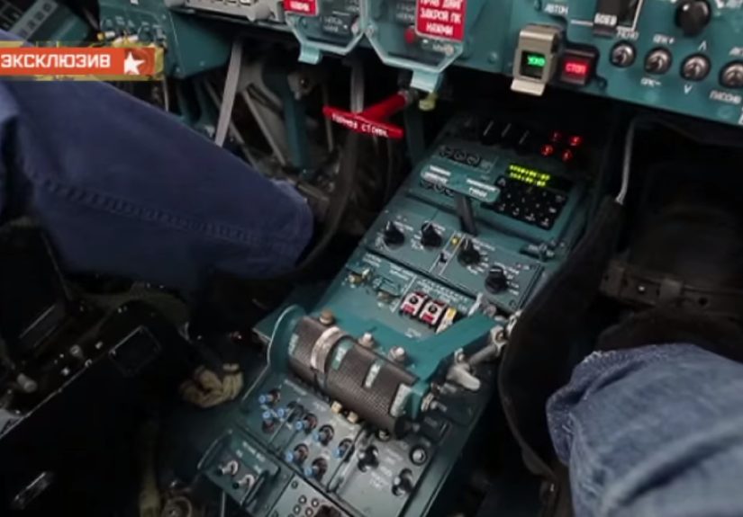 Russia's Sukhoi Su-34 Fighter Has a Slick and Awesome Cockpit Feature