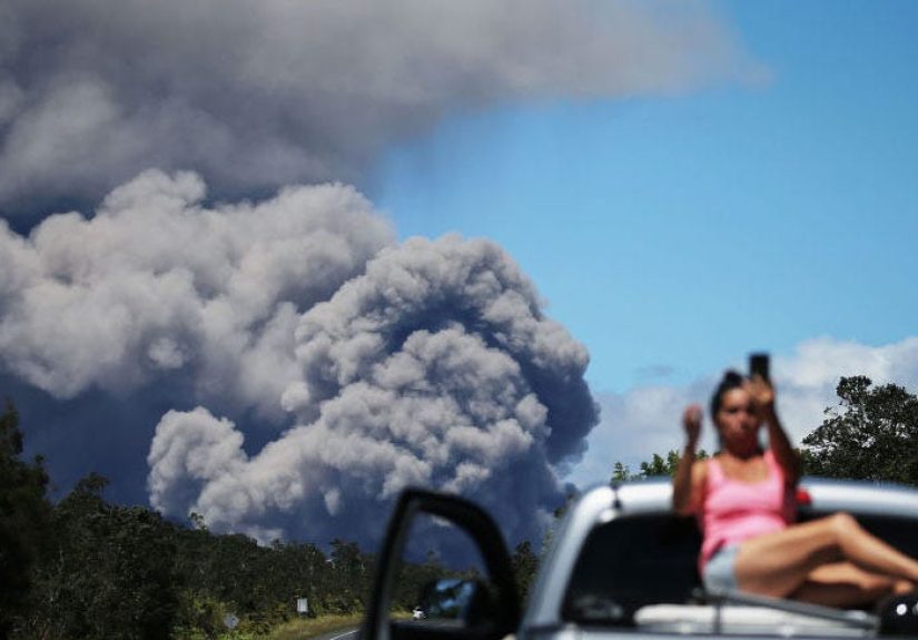 Police Warn People to Not Take Selfies With Hawaii Volcano Eruption - Kilauea Volcano Eruption 2018